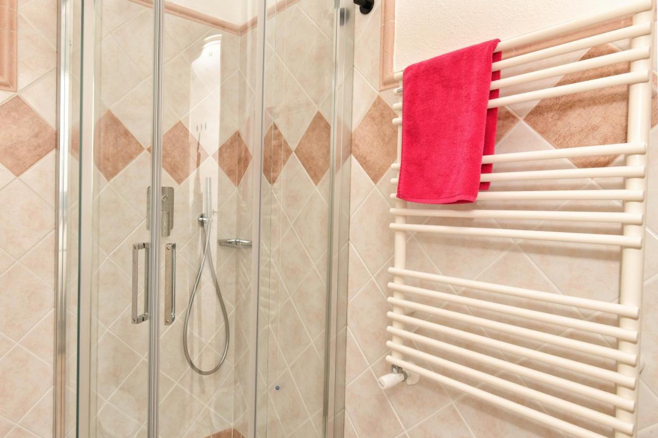 Sarda Bella Private Pool Apartment Rudalza Ngoại thất bức ảnh
